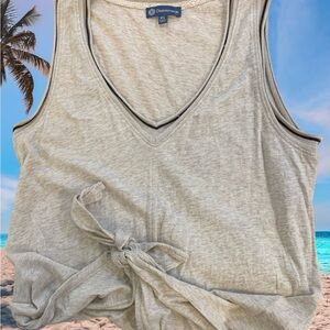 Pre Owned Women’s Democracy Sleeveless Top Tank Sz XS Fashionable Comfort Style